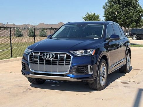 Used 2022 Audi Q7 3.0T Premium Plus w/ Premium Plus Package AWD/4WD image 3