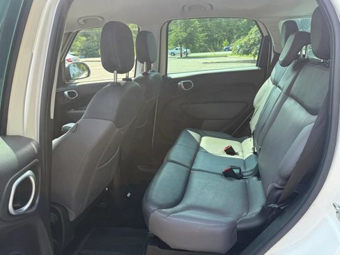 Used 2015 FIAT 500L Lounge FWD image 13