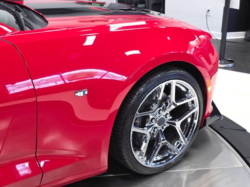 Used 2016 Chevrolet Camaro SS RWD image 46