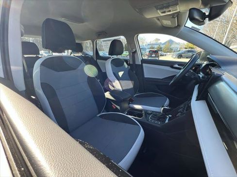 New 2026 Volkswagen Taos S image 23