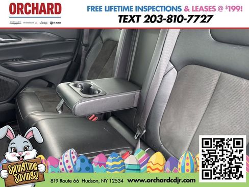 Used 2023 Jeep Grand Cherokee Altitude AWD/4WD image 18