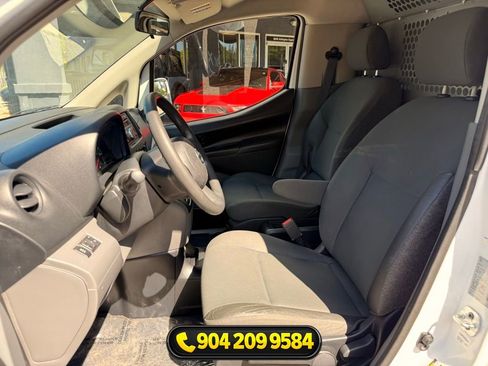 Used 2014 Nissan NV200 SV w/ Exterior Appearance Package FWD image 19