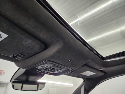 Used 2022 GMC Sierra 1500 AT4X image 13