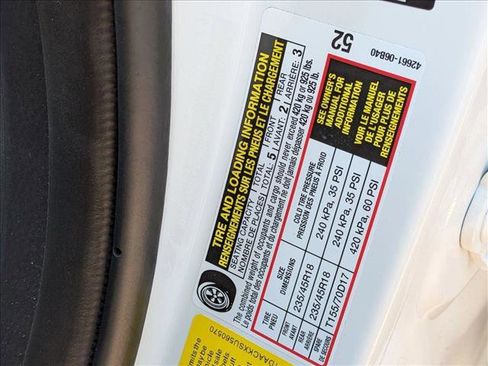 Used 2025 Toyota Camry SE image 17