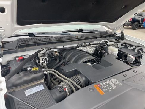 Used 2018 Chevrolet Silverado 1500 LTZ image 36