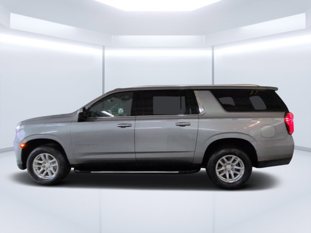 Used 2023 Chevrolet Suburban LT AWD/4WD image 6