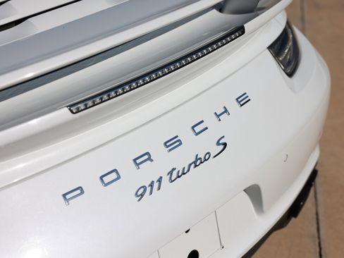 Used 2015 Porsche 911 Turbo S image 54
