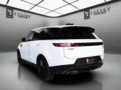 Used 2023 Land Rover Range Rover Sport SE AWD/4WD image 6