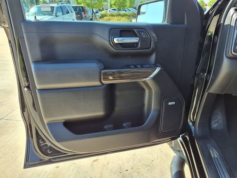 Used 2022 Chevrolet Silverado 1500 RST w/ Convenience Package II RWD image 11