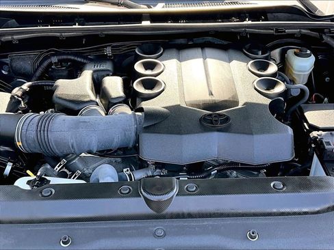 Used 2022 Toyota 4Runner SR5 RWD image 30