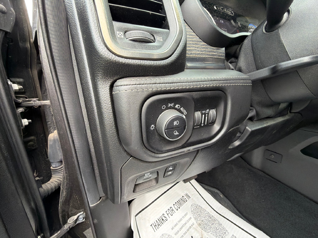 Used 2019 RAM 1500 Limited w/ Advanced Safety Group AWD/4WD image 18