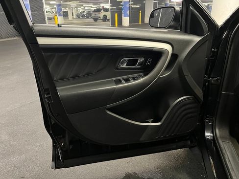 Used 2016 Ford Taurus SEL w/ Equipment Group 201A FWD image 17