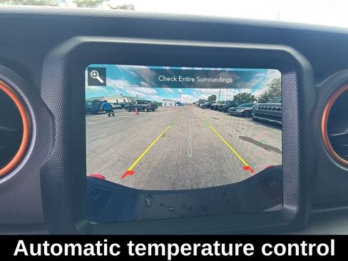 Used 2022 Jeep Gladiator Mojave w/ Trailer Tow Package image 15