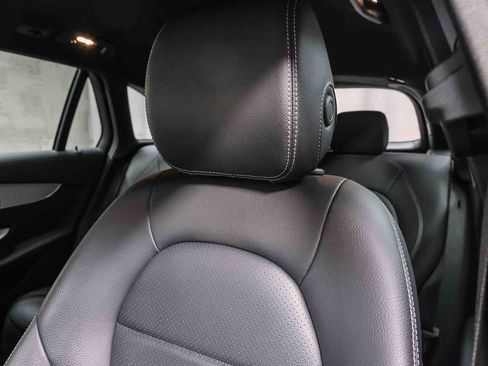 Certified 2022 Mercedes-Benz GLC 300 image 26