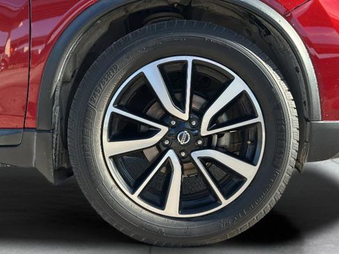 Used 2019 Nissan Rogue SL w/ Premium Package image 37