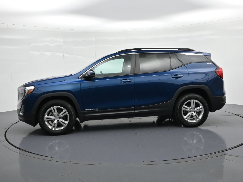 Used 2021 GMC Terrain SLE w/ Driver Convenience Package AWD/4WD image 9
