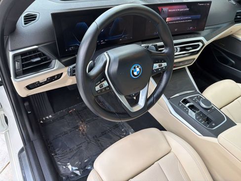 Used 2023 BMW 330e xDrive w/ Premium Package AWD/4WD image 4