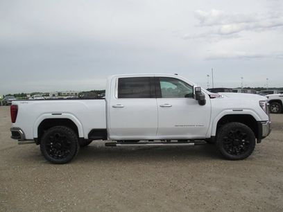 New 2026 GMC Sierra 2500 SLT w/ SLT Premium Package