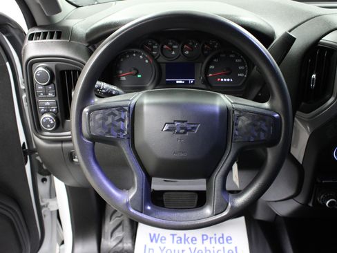 Used 2022 Chevrolet Silverado 1500 W/T AWD/4WD image 17