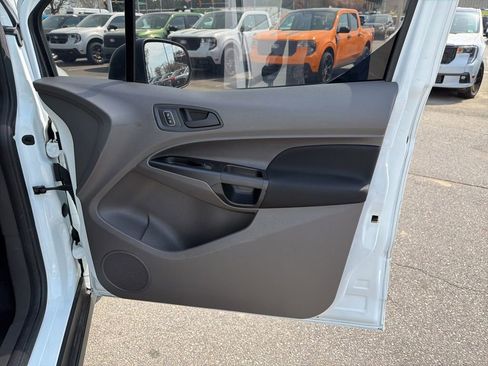 Used 2020 Ford Transit Connect XL FWD image 21