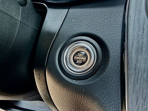 Used 2023 Mercedes-Benz GLC 300 4MATIC Coupe image 41