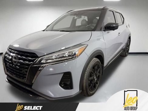Used 2023 Nissan Kicks SR w/ SR Premium Package FWD image 1