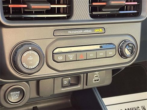 Certified 2026 Ford Maverick Lariat image 26