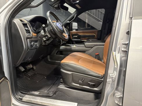 Used 2023 RAM 3500 Limited image 4