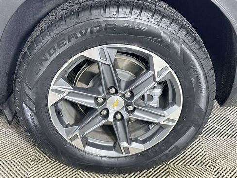 Used 2025 Chevrolet Blazer LT FWD image 34