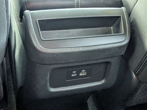 Used 2024 Nissan Pathfinder S FWD image 26