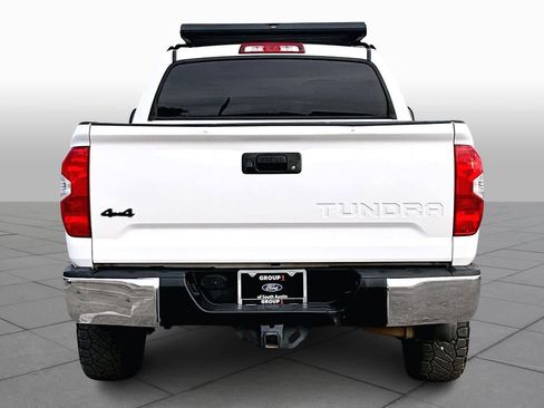 Used 2016 Toyota Tundra SR5 image 4