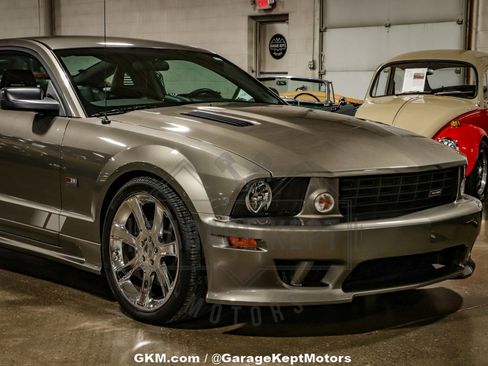 Used 2005 Ford Mustang GT image 18