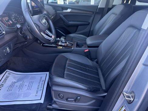 Used 2023 Audi Q5 2.0T Premium w/ Convenience Package image 5
