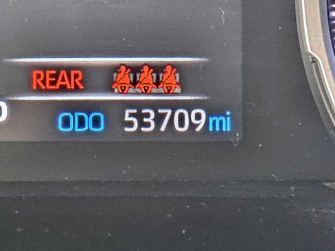 Used 2020 Toyota RAV4 XLE w/ Convenience Package AWD/4WD image 24