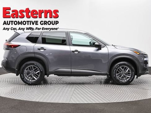 Used 2023 Nissan Rogue S AWD/4WD image 4