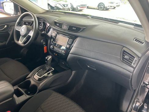 Used 2018 Nissan Rogue S AWD/4WD image 21