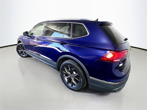 Used 2022 Volkswagen Tiguan SE image 5
