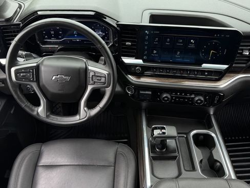 Used 2024 Chevrolet Silverado 1500 RST AWD/4WD image 14
