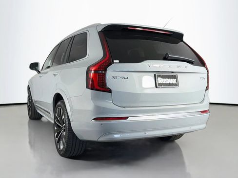 Used 2025 Volvo XC90 T8 Plus w/ Protection Package Premier AWD/4WD image 5