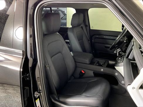 Used 2024 Land Rover Defender 110 SE AWD/4WD image 6
