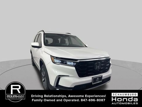 Used 2023 Honda Pilot Elite image 3
