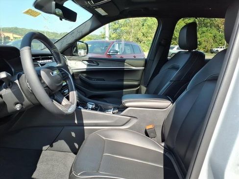 New 2025 Jeep Grand Cherokee L Limited w/ Luxury Tech Group II image 7