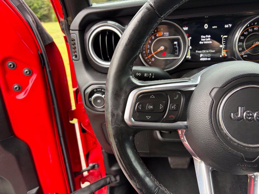 Used 2020 Jeep Wrangler Unlimited Sahara AWD/4WD image 15