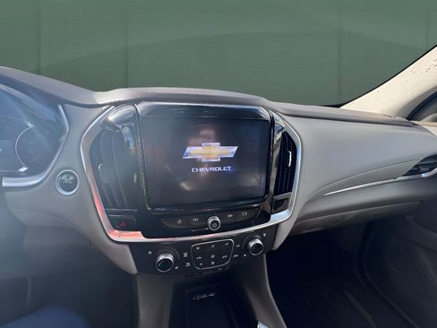 Used 2021 Chevrolet Traverse Premier image 33