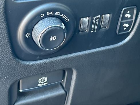 Used 2024 Jeep Wagoneer Series II image 42