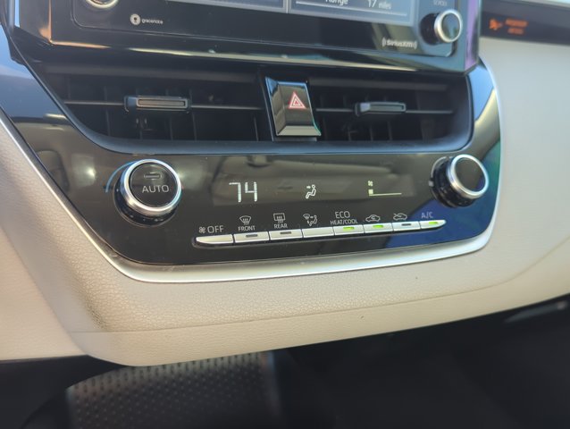 Used 2022 Toyota Corolla LE FWD image 20