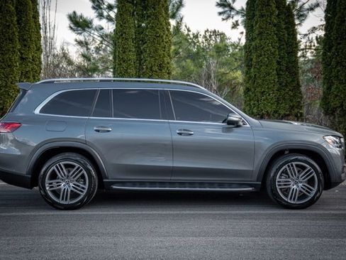 Used 2022 Mercedes-Benz GLS 450 4MATIC image 12