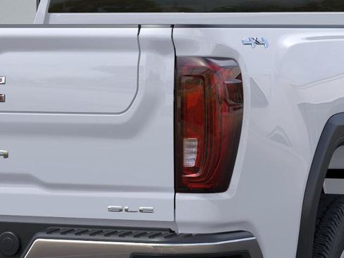 New 2026 GMC Sierra 2500 SLE AWD/4WD image 11