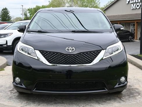 Used 2016 Toyota Sienna Limited Premium AWD/4WD image 2