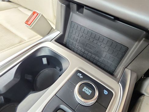 Used 2023 Ford Explorer Platinum w/ Technology Package image 33